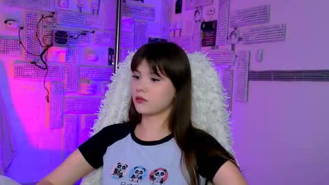 Snapshot of evathopson chatting on 03/26/26, 08:31 Eva next stream - - 1600 UTC2000 online show from 03/26/26, 08:31