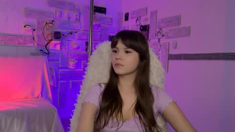 Snapshot of evathopson chatting on 04/03/26, 09:07 Eva next stream - - 1600 UTC2000 online show from 04/03/26, 09:07