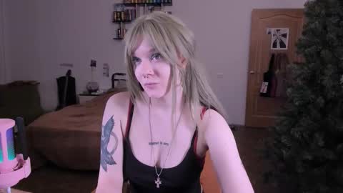 Snapshot of evathority chatting on 02/20/26, 03:56 online show from 02/20/26, 03:56