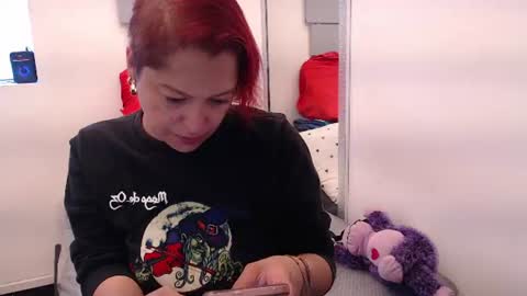 Snapshot of evatwiss chatting on 07/15/26, 12:21 Eva Twiss online show from 07/15/26, 12:21