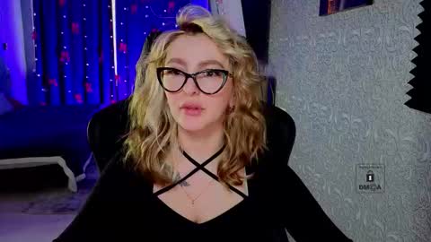 Snapshot of evavibe chatting on 02/28/26, 05:19 evavibe online show from 02/28/26, 05:19