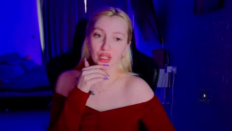 Snapshot of evavibe chatting on 04/22/26, 07:00 evavibe online show from 04/22/26, 07:00