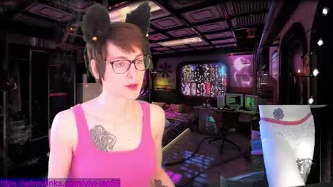 Snapshot of evavivi59 chatting on 12/01/25, 11:21 Vivi online show from 12/01/25, 11:21