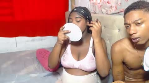 Snapshot of evaxemma chatting on 06/19/26, 04:22 Eva And Emmanuel online show from 06/19/26, 04:22