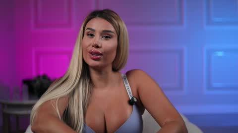 Eva online show from 10/20/25, 06:52