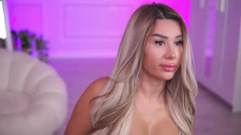 Eva online show from 11/03/25, 07:37