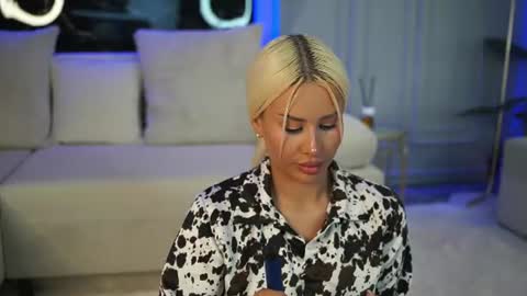 Eva online show from 07/27/26, 12:01