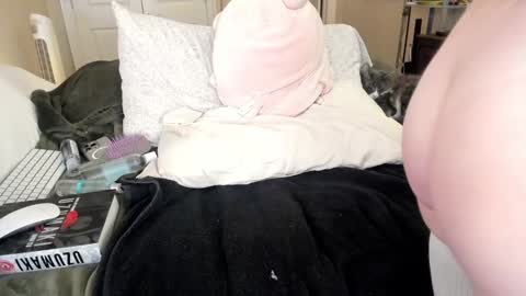 Goddess Eve online show from 12/17/24, 02:23