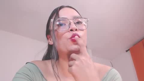 Snapshot of eve_rox18 chatting on 03/16/26, 06:28 Eve Rox18 online show from 03/16/26, 06:28