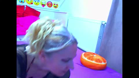 EVEANDMAX online show from 11/20/25, 09:58