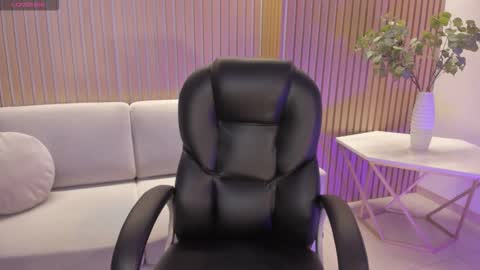 Eve  online show from 11/08/25, 08:29