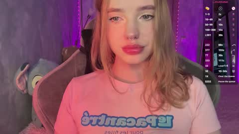 Snapshot of evedarkside chatting on 03/28/26, 05:07 evedarkside online show from 03/28/26, 05:07