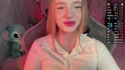 Snapshot of evedarkside chatting on 04/10/26, 05:45 evedarkside online show from 04/10/26, 05:45