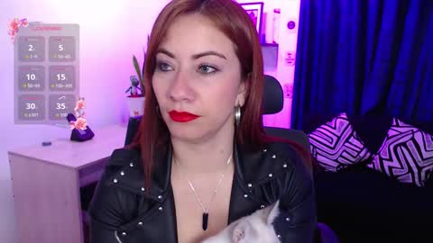 Evee online show from 09/21/25, 04:47