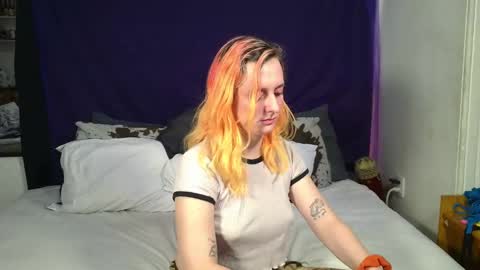 Snapshot of evelan123 chatting on 09/30/25, 06:02 Chulal online show from 09/30/25, 06:02