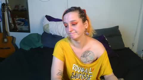 Snapshot of evelan123 chatting on 10/20/25, 05:46 Chulal online show from 10/20/25, 05:46