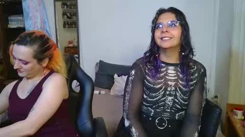 Snapshot of evelan123 chatting on 10/29/25, 09:05 Chulal online show from 10/29/25, 09:05