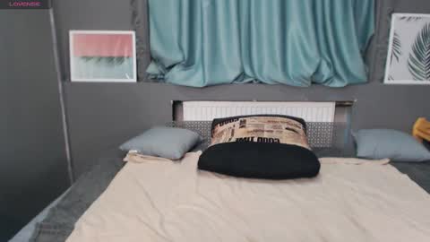 Snapshot of evelibston chatting on 02/24/25, 08:06 EveLibston online show from 02/24/25, 08:06