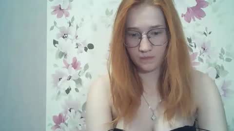 Snapshot of eveliina_shy chatting on 04/24/26, 02:41 Evelina online show from 04/24/26, 02:41