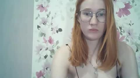 Snapshot of eveliina_shy chatting on 04/28/26, 03:17 Evelina online show from 04/28/26, 03:17