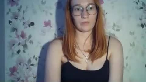 Snapshot of eveliina_shy chatting on 06/13/26, 03:43 Evelina online show from 06/13/26, 03:43