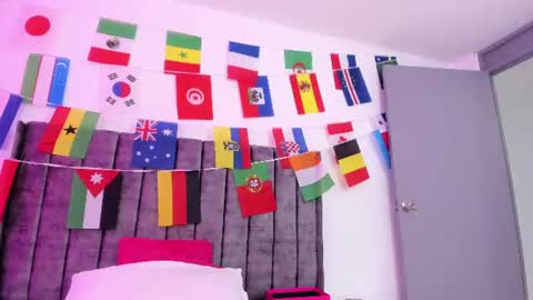 evelin__thompsson online show from 06/20/26, 03:20