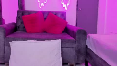 evelin__thompsson online show from 07/22/26, 02:58