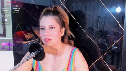EVELIN online show from 09/18/25, 12:18