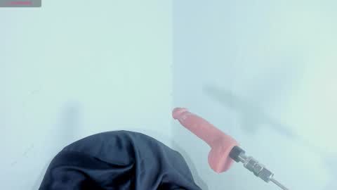 Snapshot of evelin_belen1 chatting on 03/25/26, 12:11 evelin belen1 online show from 03/25/26, 12:11