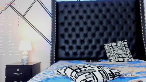 Evelin online show from 01/09/25, 03:44