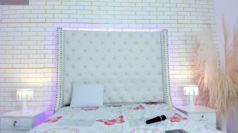 Evelin online show from 09/21/25, 12:51