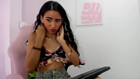 Snapshot of evelin_shy chatting on 02/23/26, 03:04 Evelin online show from 02/23/26, 03:04