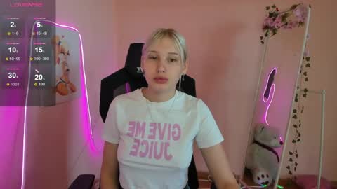 Evelina online show from 06/02/26, 03:41