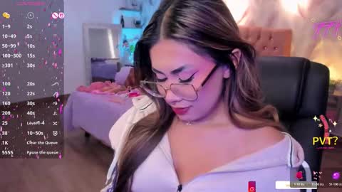 Eveline  online show from 02/16/26, 09:00