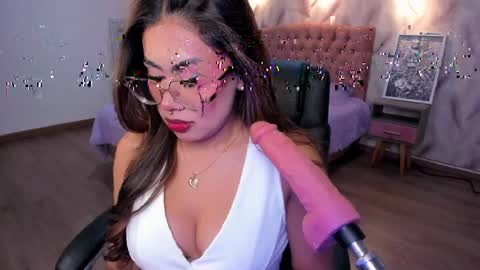 Eveline  online show from 04/14/26, 07:09