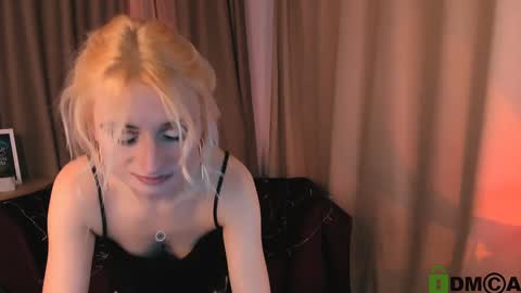 Snapshot of eveline_max chatting on 01/25/25, 09:14 Evi online show from 01/25/25, 09:14