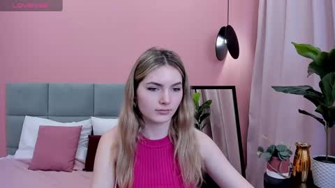 Eveline online show from 03/09/25, 11:58