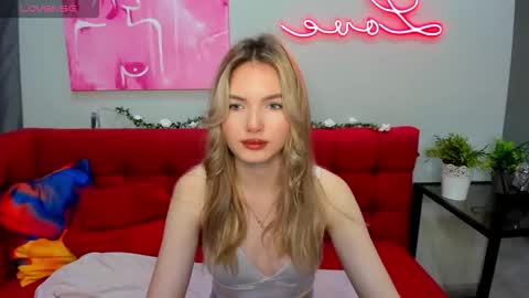 Eveline online show from 09/10/25, 01:38