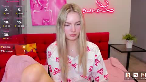 Snapshot of evelineamore chatting on 07/18/26, 01:32 Eveline online show from 07/18/26, 01:32