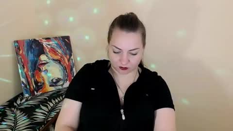 Lydia online show from 10/09/25, 01:03