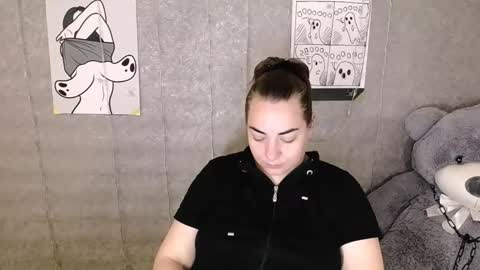 Lydia online show from 11/02/25, 04:26