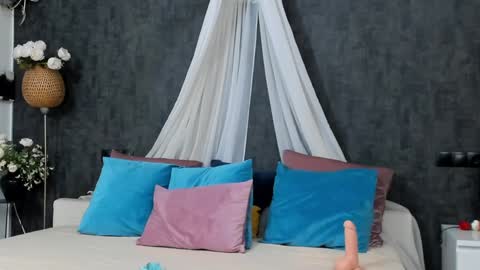 evellynereys online show from 01/08/25, 04:23