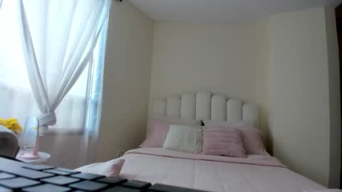 Snapshot of evelyn_coelloo chatting on 09/23/25, 08:12 Eve online show from 09/23/25, 08:12