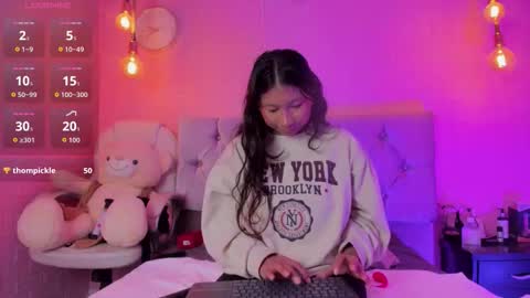   online show from 10/25/25, 08:36