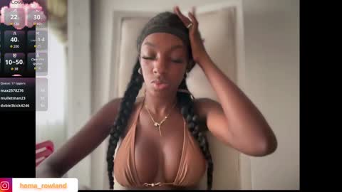 E V E L Y N  online show from 01/27/25, 08:39