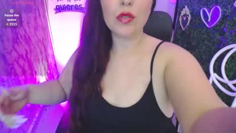 Juliana online show from 10/24/25, 07:21
