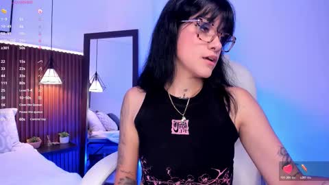 evelyn online show from 10/18/25, 02:47