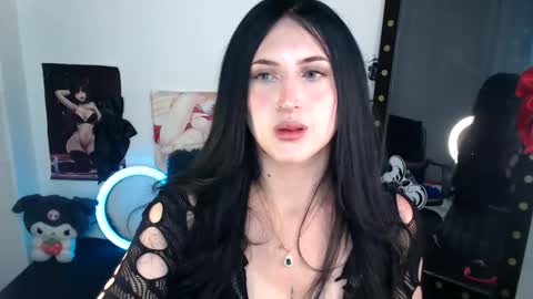 Snapshot of evelyn_sheeran chatting on 05/31/26, 04:20 Julieta online show from 05/31/26, 04:20