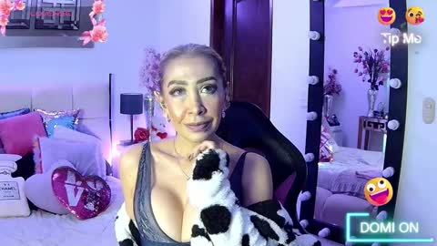 EvelynaGrey online show from 11/20/25, 12:16