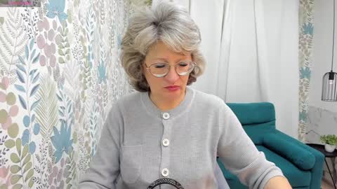 Snapshot of evelynblissful chatting on 12/03/24, 05:09 Evelyn online show from 12/03/24, 05:09